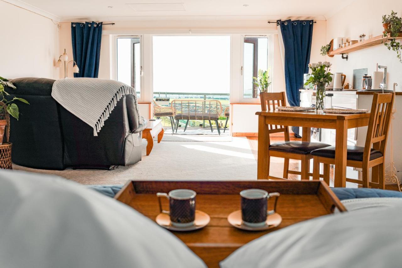 Spacious Sea-View Apt. Overlooking St Ives Bay Gwithian Buitenkant foto